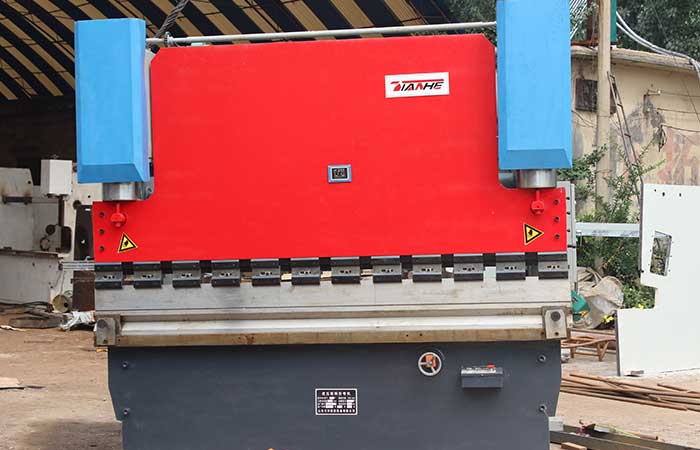 WC67Y-400T/6000液壓折彎機,400噸6米液壓數(shù)控折彎機