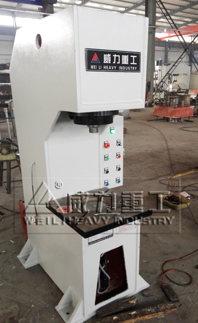 20噸單臂液壓機(jī)工作臺(tái)